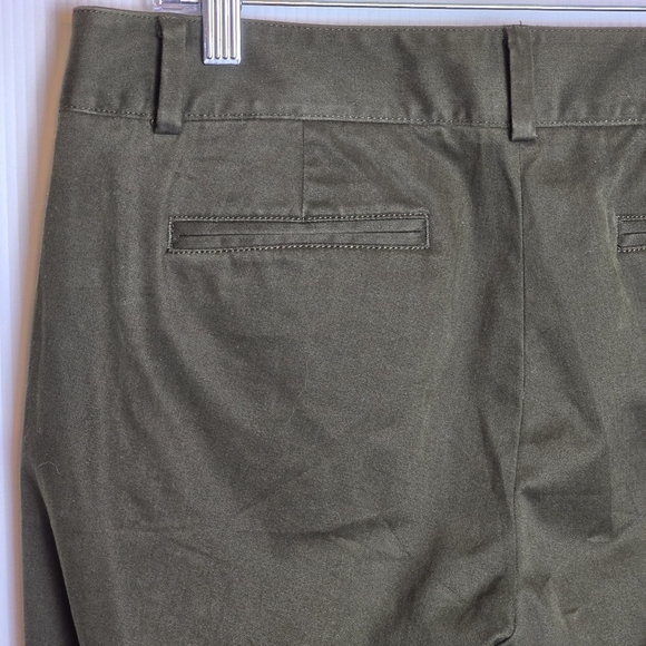 Talbots Women's Brown Signature Straight Leg Stretchy Size 8P Zippered Pockets - Picture 9 of 15